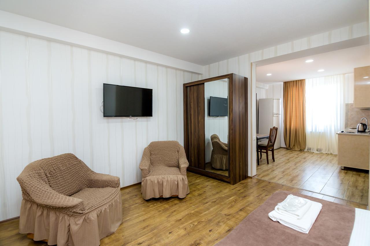 Elia Palace Hotel Τυφλίδα Εξωτερικό φωτογραφία