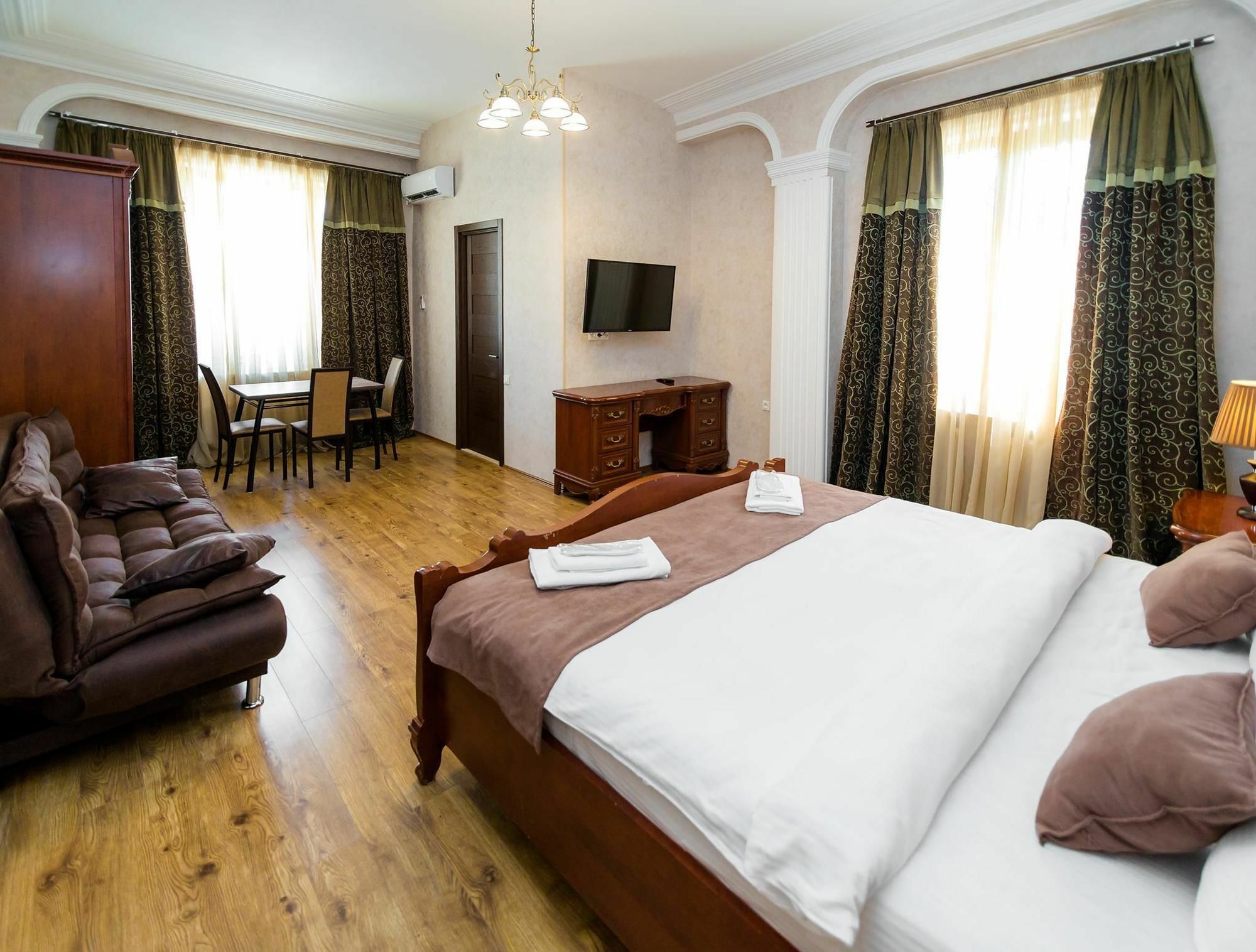 Elia Palace Hotel Τυφλίδα Εξωτερικό φωτογραφία